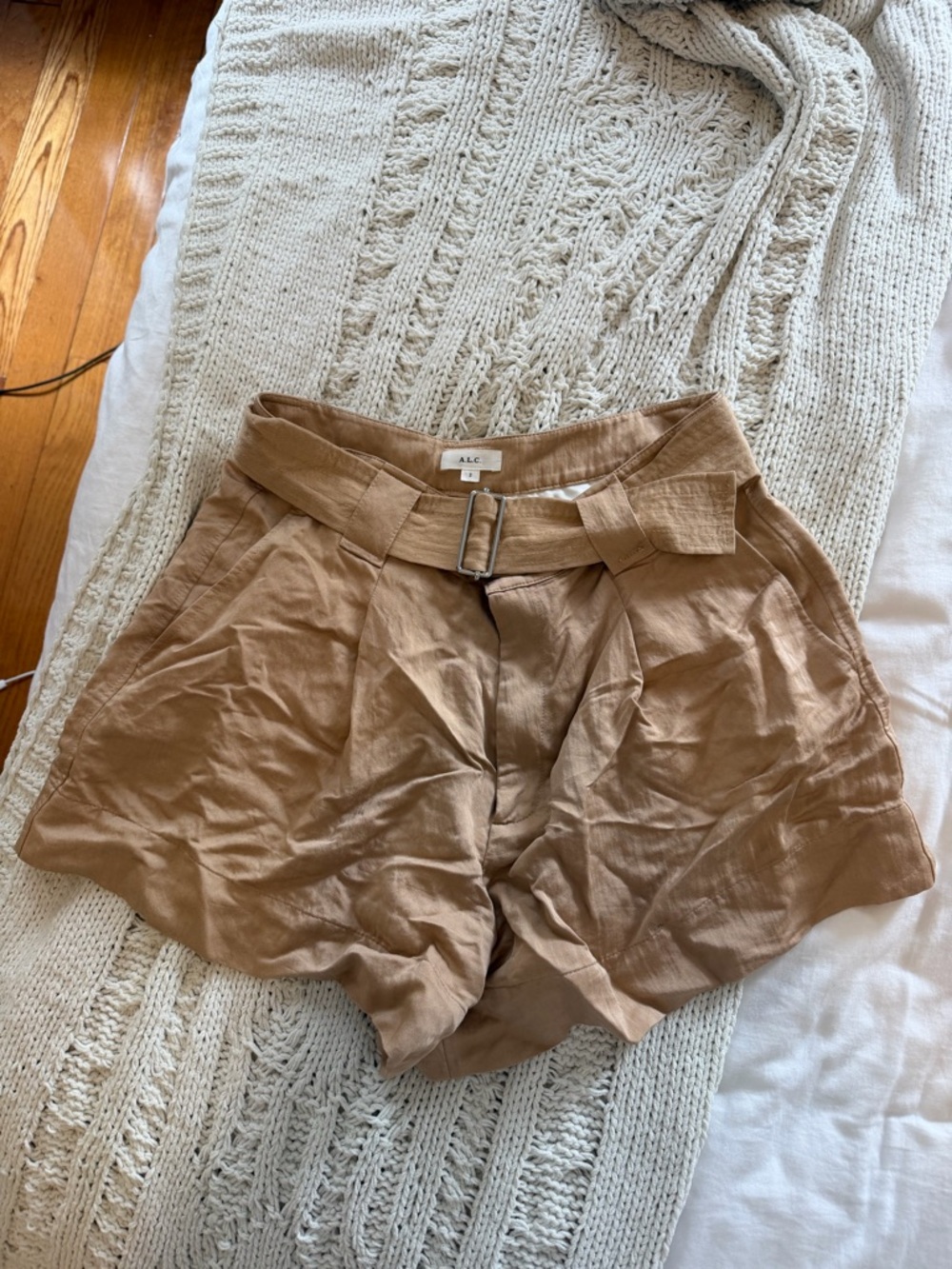 A.L.C Grayson Short - Picture 2 of 3